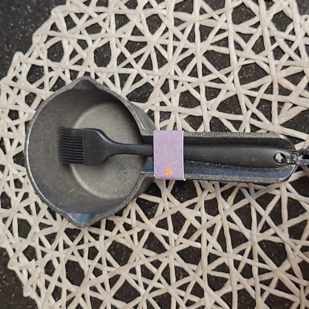 Cast Iron Basting Pot Set